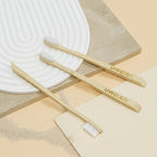 Cepillos de dientes de bambú